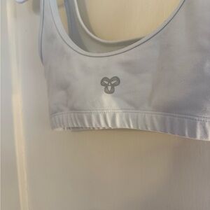 Aritzia white scoop neck sports bra